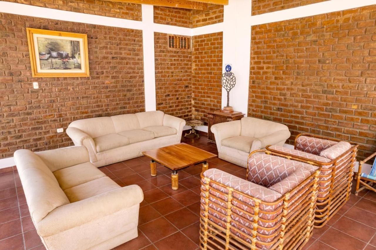 Hotel El Huarango Ica Kültér fotó
